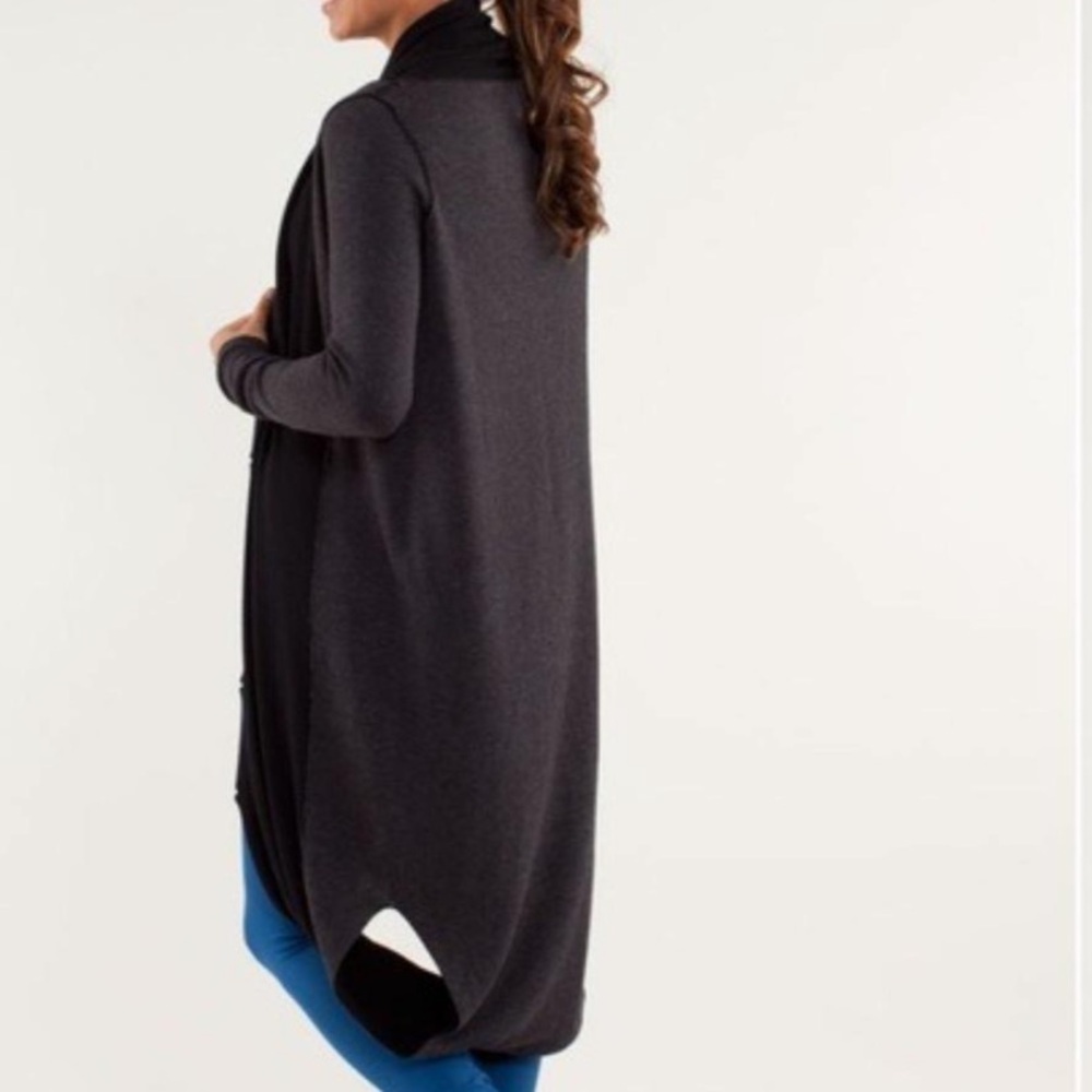 Lululemon Intuition Meditation Sweater Wrap in Black - Picture 4 of 13